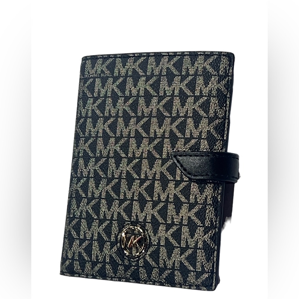 Michael Kors Heritage MD TAB Passport Wallet Black/Gold